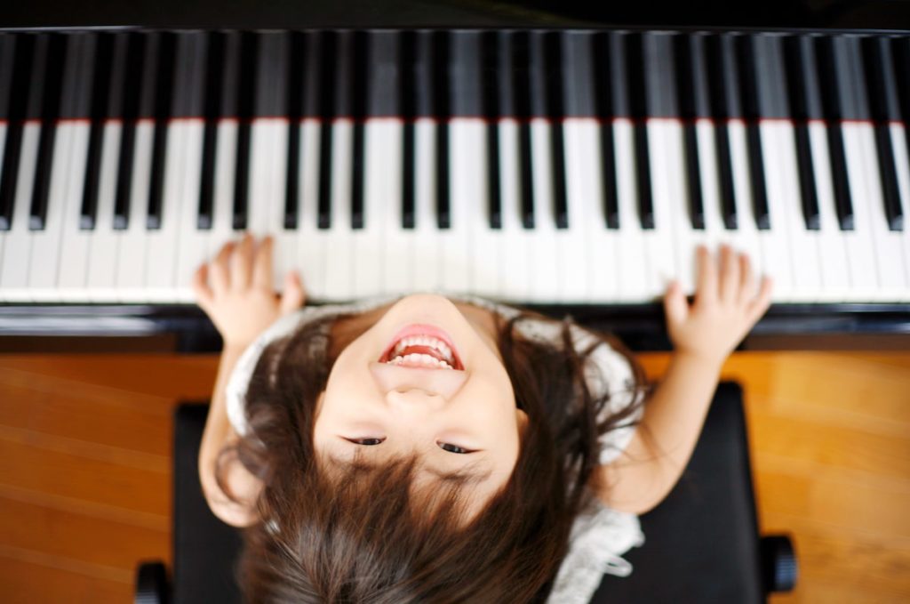 Análisis De Los Mejores Pianos Para Niños Y Principiantes - Peque Planeta